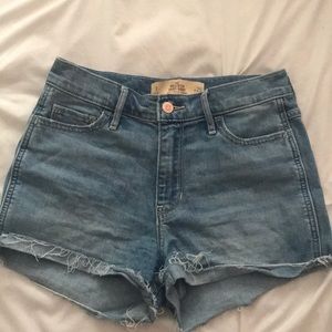 Hollister high-rise shorts